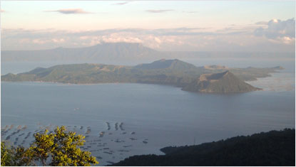 Taal Lake and Volcano view - Tagaytay